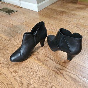 Black ankle boot